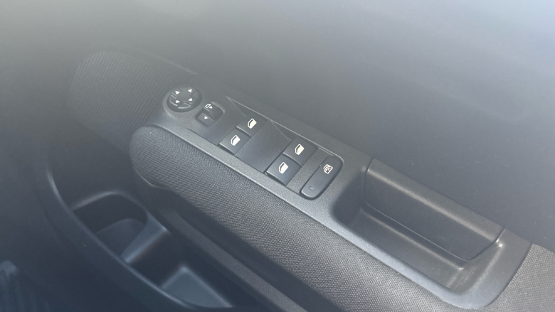 Citroen C3 Aircross 1.2 PureTech 110 Shine Plus 5dr Petrol Hatchback